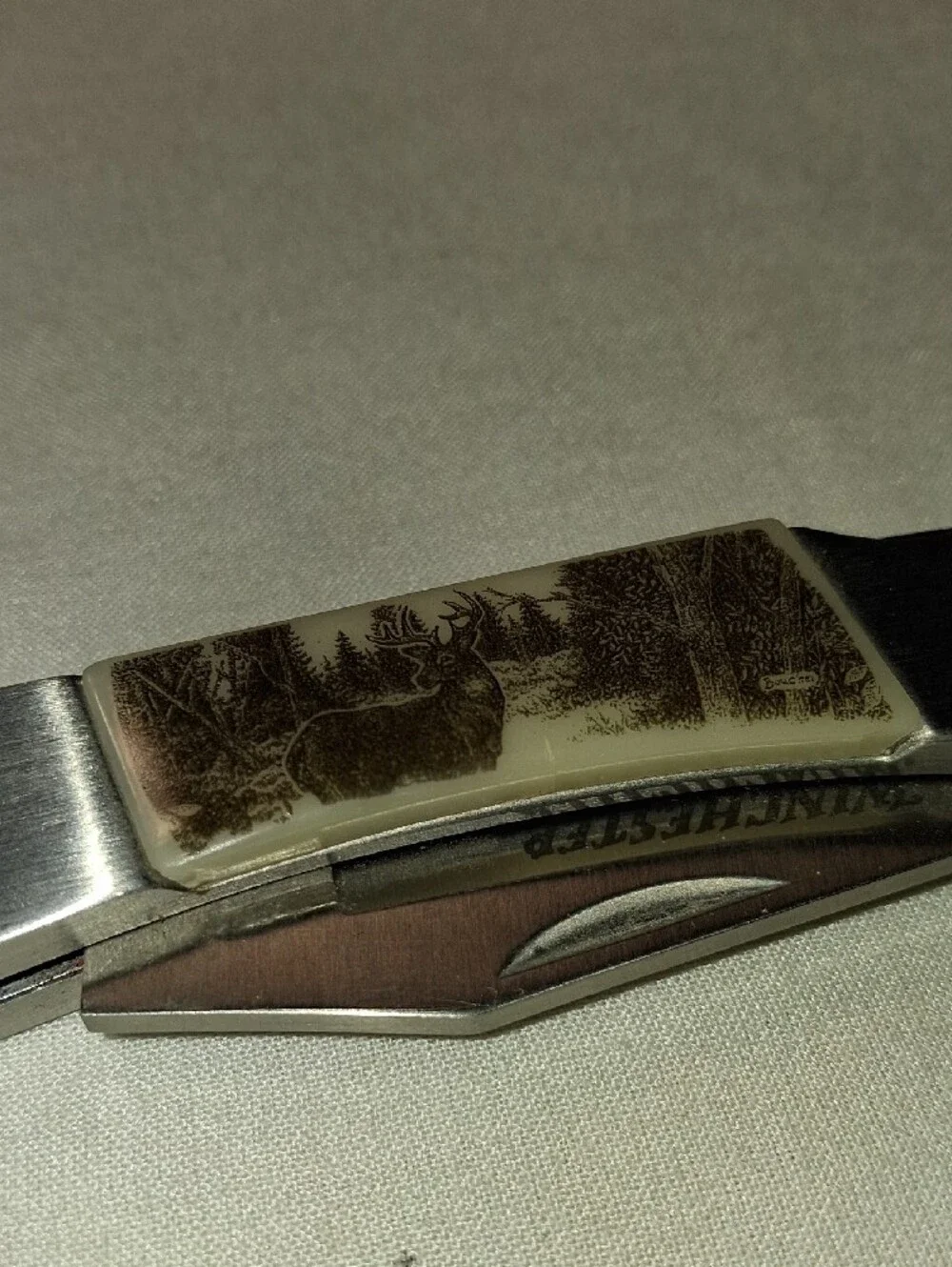 Vintage 2007 Winchester Limited Edition Deer Scene Folding Pocket Collectible
